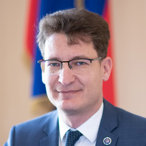 András Cser-Palkovics