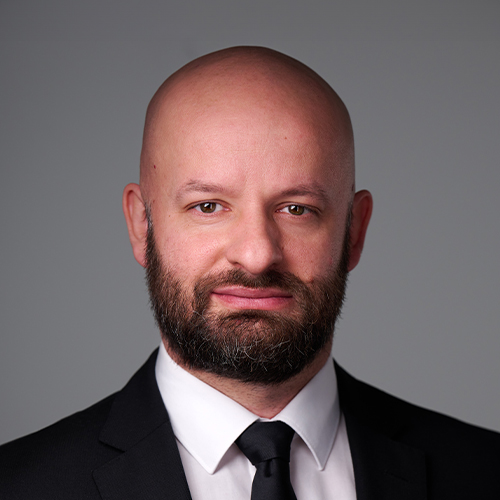 Péter Tar